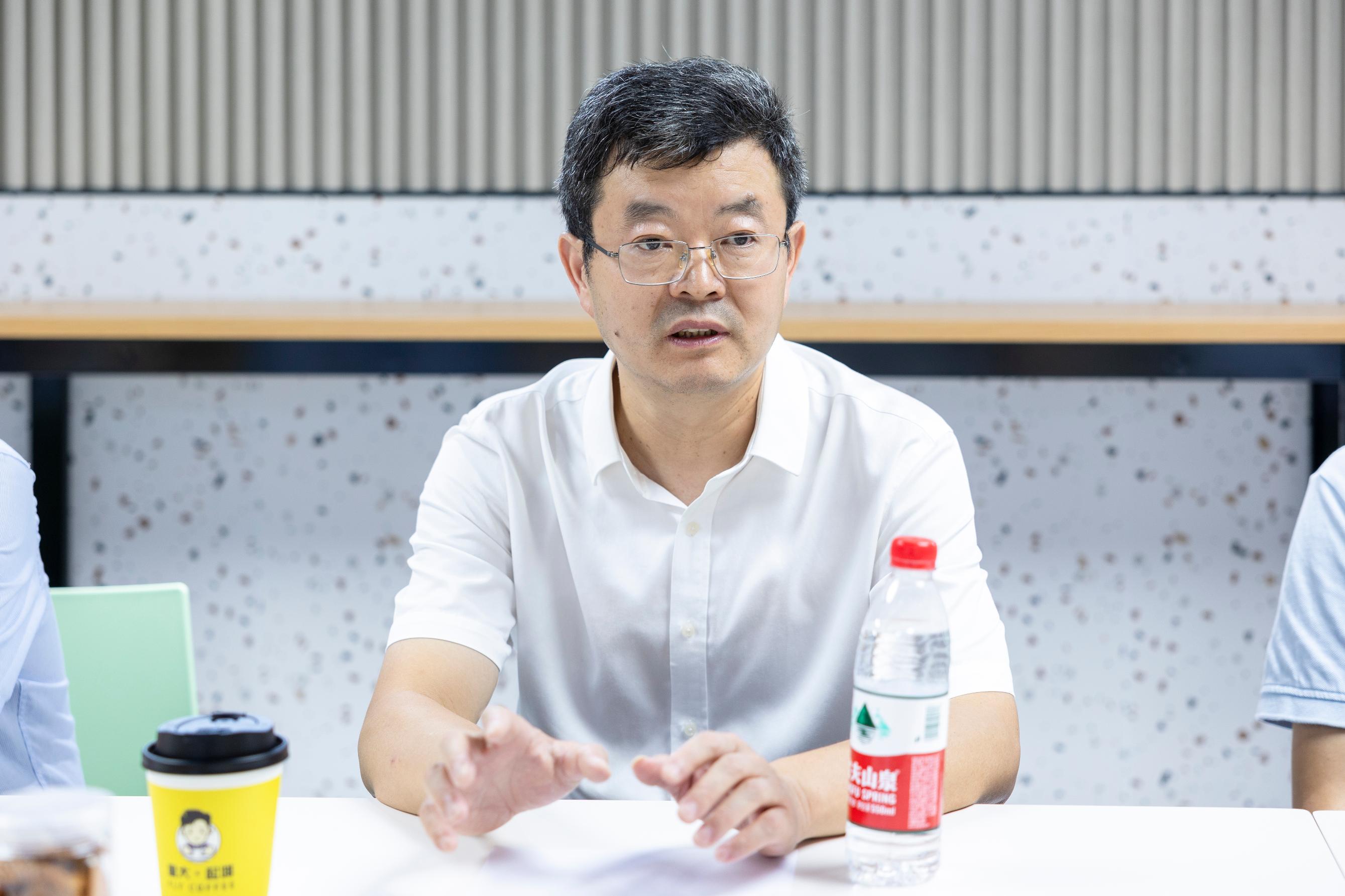 王校长讲话照片